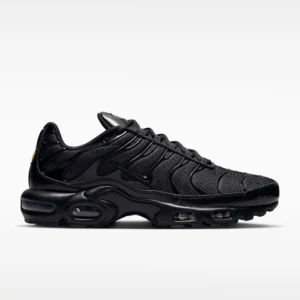 NK Air Max Plus TN "Triple Black"